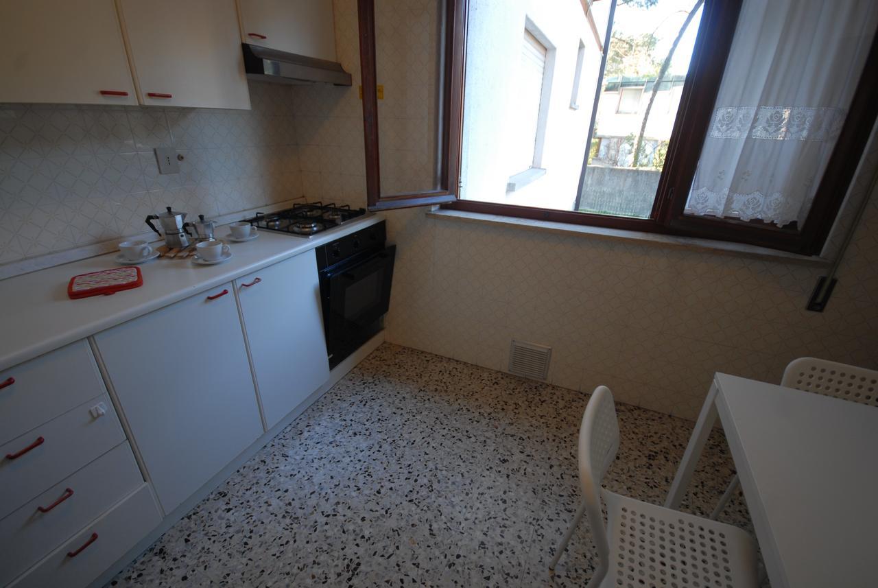 Villa Azalea Lignano Sabbiadoro Esterno foto